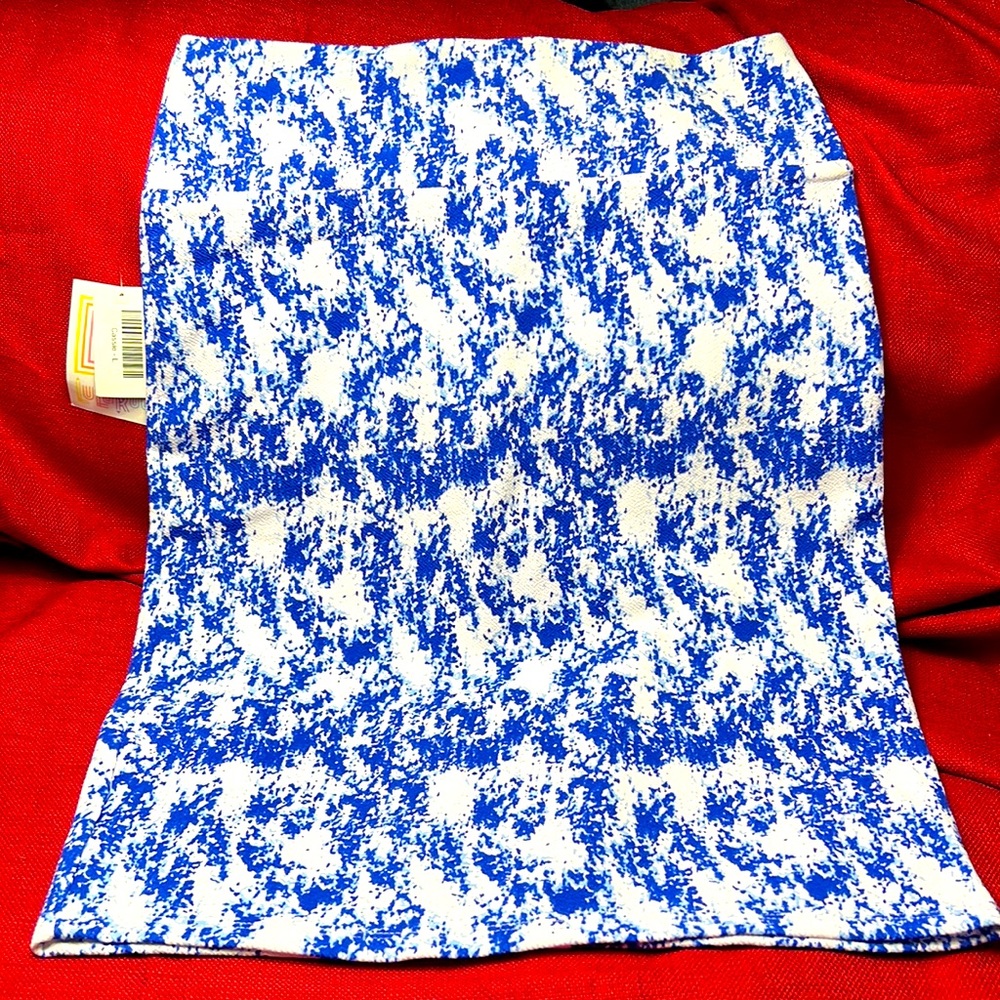 LuLaRoe Cassie Pencil Skirt, Blue and White Size Large Length=25.5”, Waist=15”